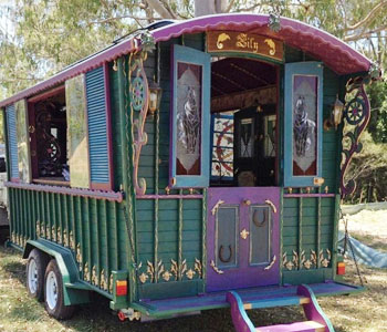 Caravan Yacht